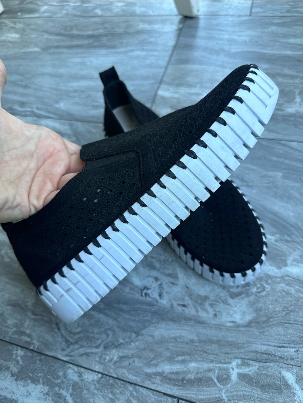 Ilse Jacobsen Tulip Slip On Shoes Black Perforated Comfort Flats EU 38 US 7.5 - Picture 2 of 8